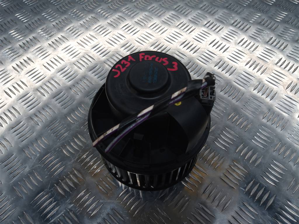 моторчик отопителя FORD Focus  1696011, 2130 рублей, Москва