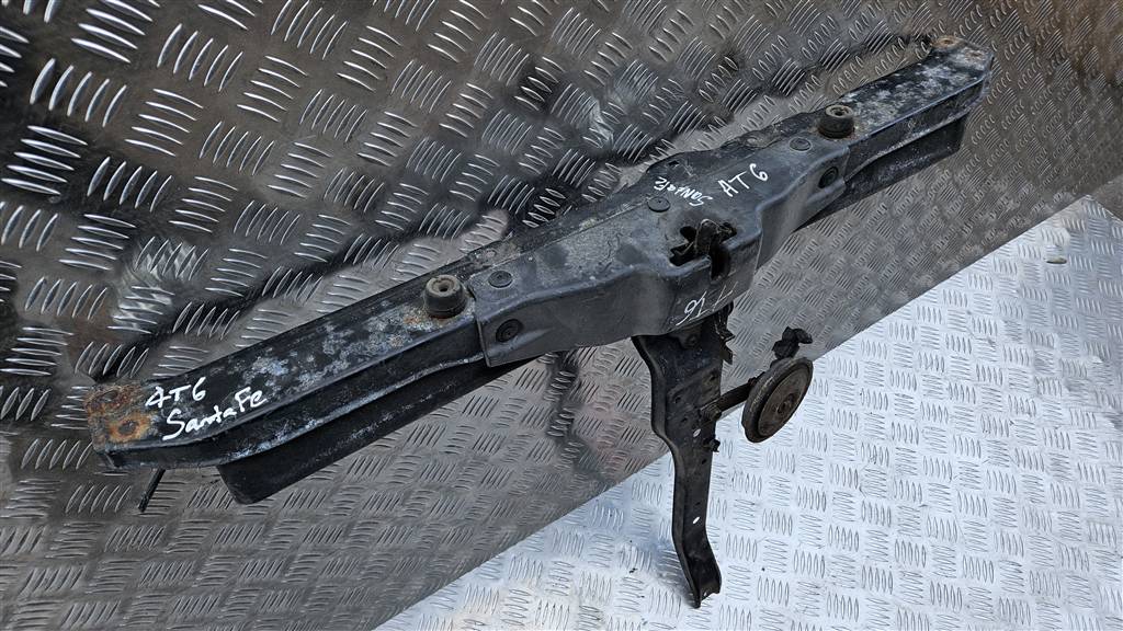 панель (телевизор) Hyundai SANTA FE  64120-26211, 3620 рублей, Москва