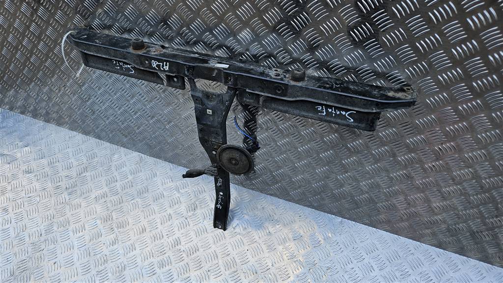 панель (телевизор) Hyundai SANTA FE  64120-26211, 3620 рублей, Москва