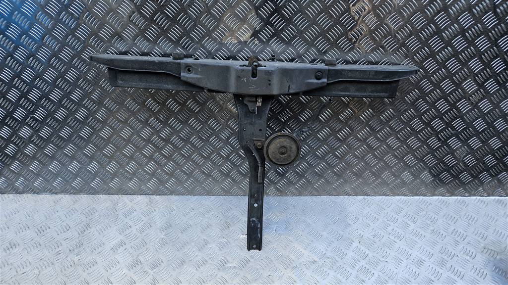 панель (телевизор) Hyundai SANTA FE  64120-26211, 3620 рублей, Москва