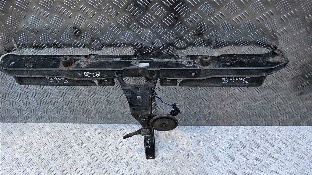 панель (телевизор) Hyundai SANTA FE  64120-26211, 3620 рублей, Москва