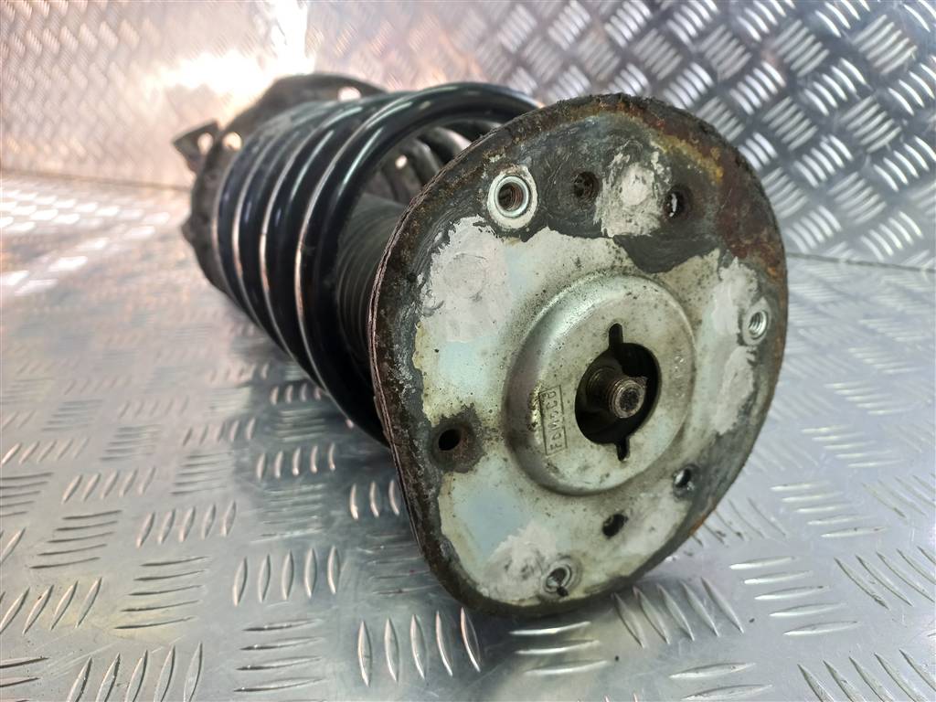 стойка LAND ROVER FREELANDER 2.2 TD MT (150 л.с.)Freelander  II (2006—2010) Внедорожник LR001141, 6150 рублей, Москва