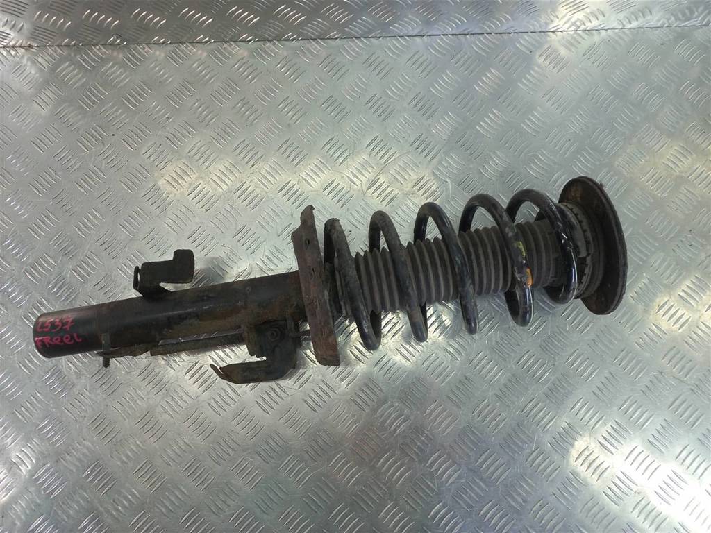 стойка LAND ROVER FREELANDER 2.2 TD MT (150 л.с.)Freelander  II (2006—2010) Внедорожник LR001141, 6150 рублей, Москва