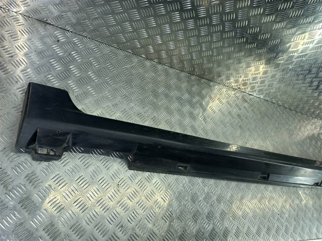 накладка порога MAZDA 3 2.0 MT (150 л.с.)3  BK (2003—2006) Седан BR5S51P40C08, 10750 рублей, Москва