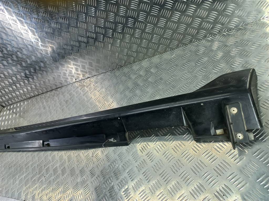 накладка порога MAZDA 3 2.0 MT (150 л.с.)3  BK (2003—2006) Седан BR5S51P40C08, 10750 рублей, Москва