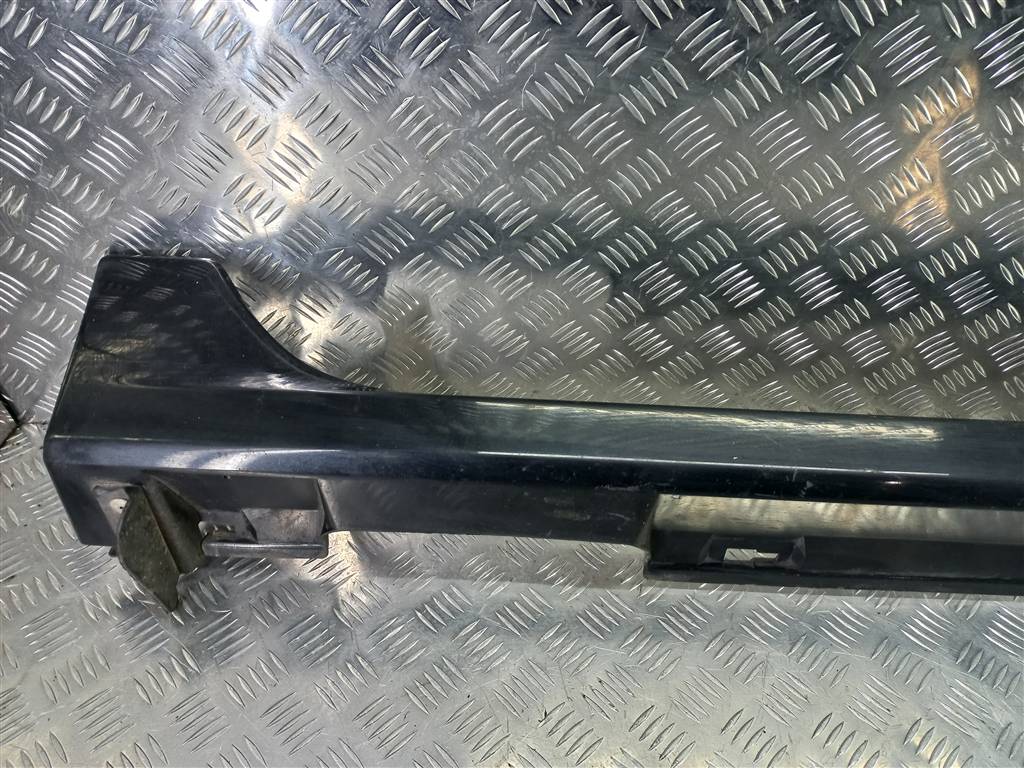 накладка порога MAZDA 3 2.0 MT (150 л.с.)3  BK (2003—2006) Седан BR5S51P50C08, 9950 рублей, Москва