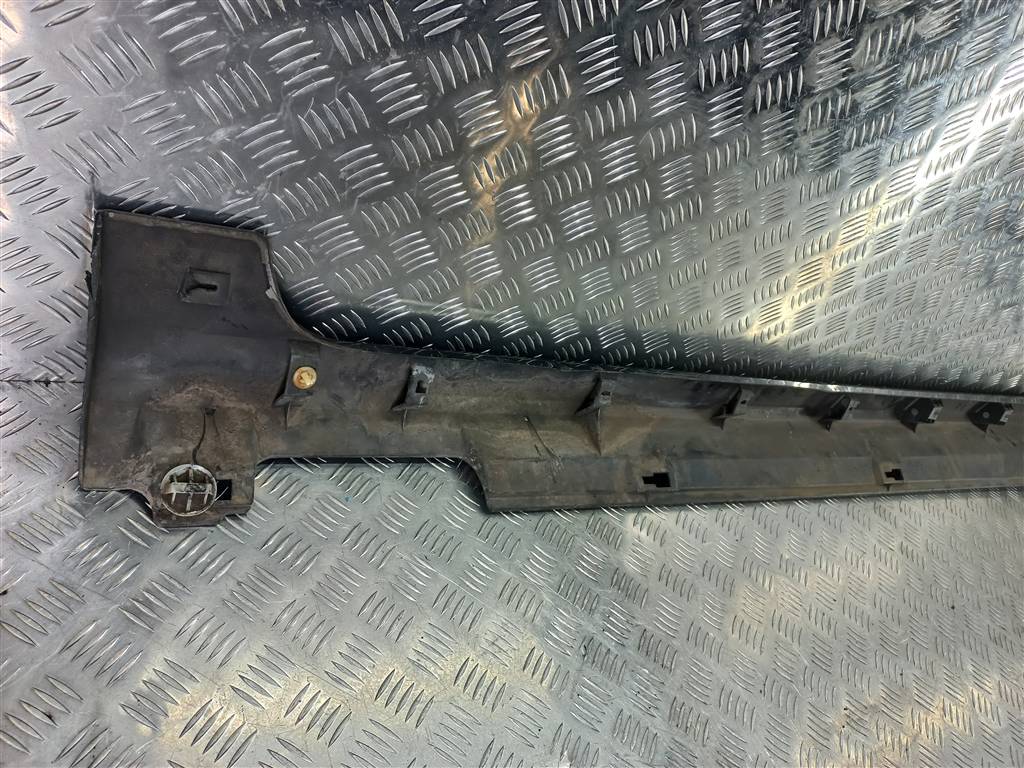 накладка порога MAZDA 3 2.0 MT (150 л.с.)3  BK (2003—2006) Седан BR5S51P50C08, 9950 рублей, Москва