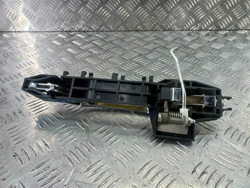 ручка двери внешняя MITSUBISHI L200  2.4 DID AT (154 л.с.)L200  V (2015—2019) Пикап 5746A139, 3050 рублей, Москва