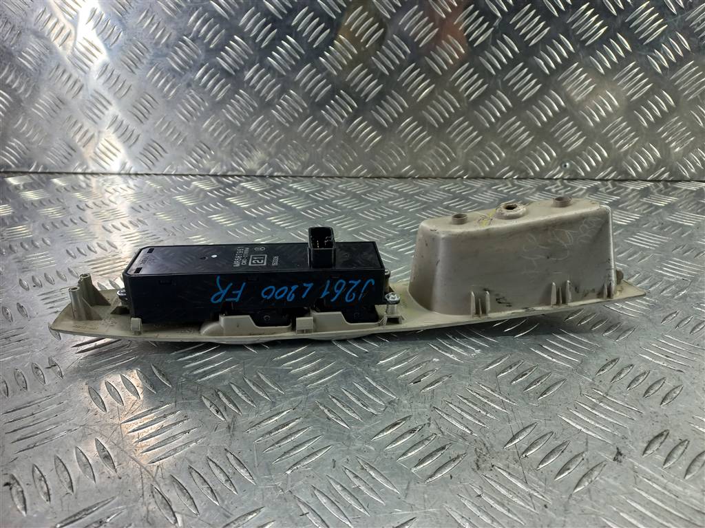 блок управления стеклоподъемниками MITSUBISHI L200  2.5 DI-D MT (136 л.с.)L200  IV (2006—2014) Пикап MR587951, 1090 рублей, Москва