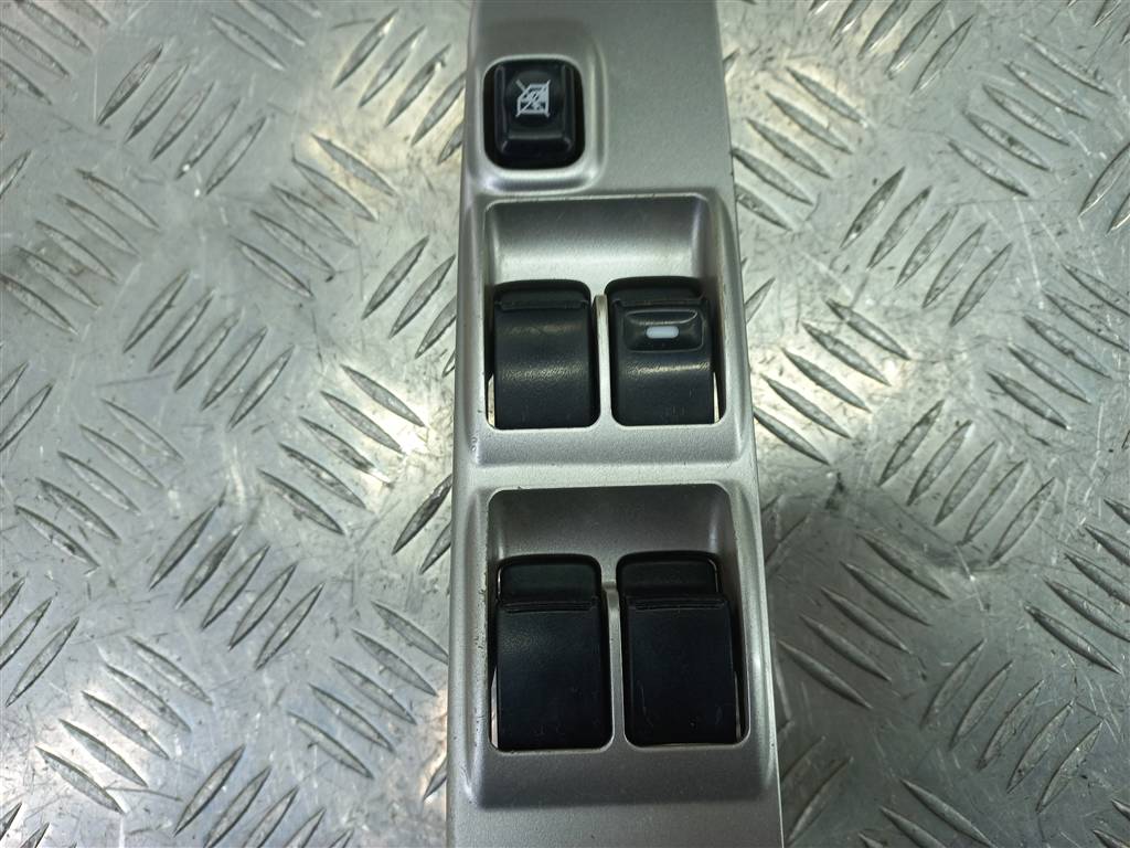 блок управления стеклоподъемниками MITSUBISHI L200  2.5 DI-D MT (136 л.с.)L200  IV (2006—2014) Пикап MR587951, 1090 рублей, Москва