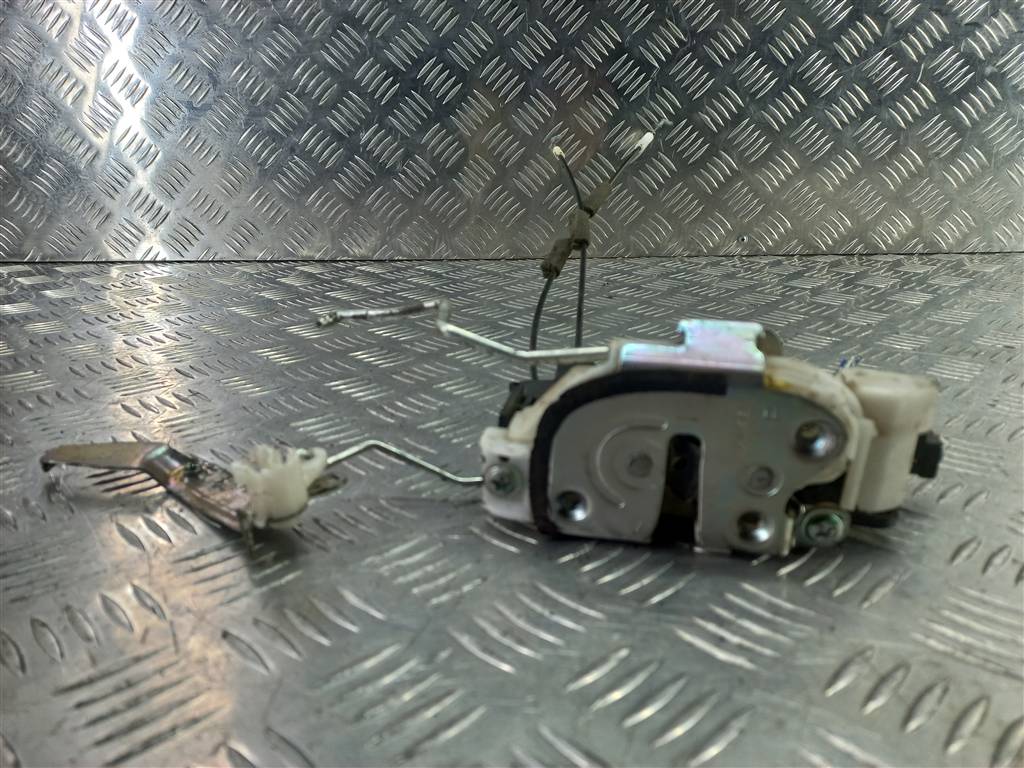 замок двери MITSUBISHI L200  2.5 DI-D MT (136 л.с.)L200  IV (2006—2014) Пикап 5715A182, 1900 рублей, Москва