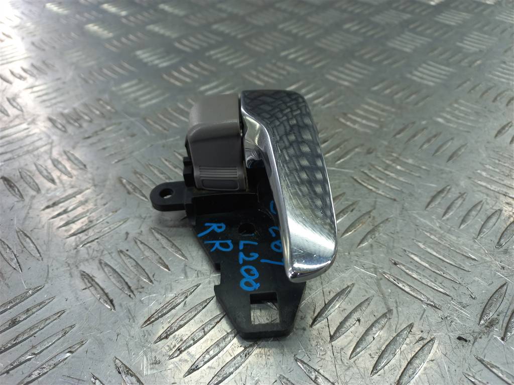 ручка двери внутренняя MITSUBISHI L200  2.5 DI-D MT (136 л.с.)L200  IV (2006—2014) Пикап 5716A578HA, 1320 рублей, Москва