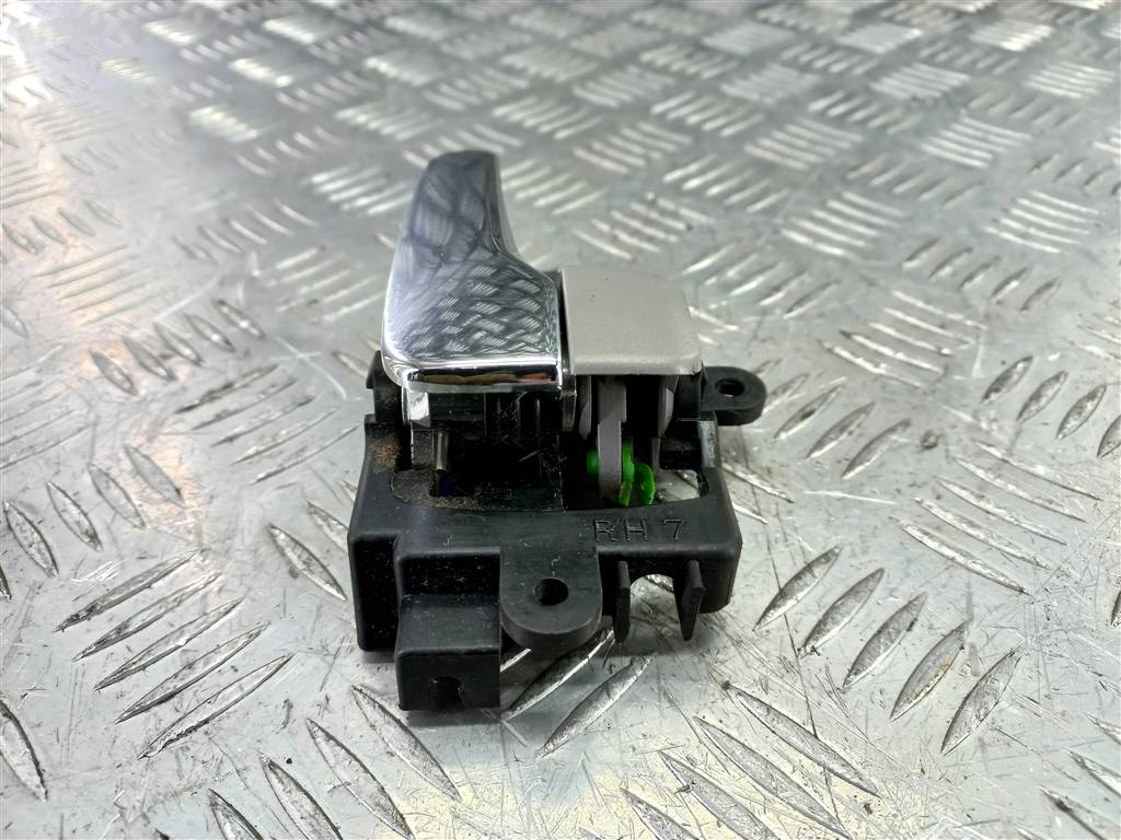 ручка двери внутренняя MITSUBISHI L200  2.5 DI-D MT (136 л.с.)L200  IV (2006—2014) Пикап 5716A578HA, 1320 рублей, Москва