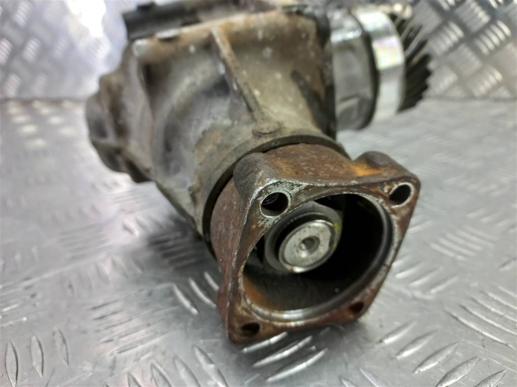 кпп раздаточная (раздатка) HONDA CR-V 2.0 4WD MT (150 л.с.)CR-V  III (2006—2009) Внедорожник 29000RZF000, 9600 рублей, Москва