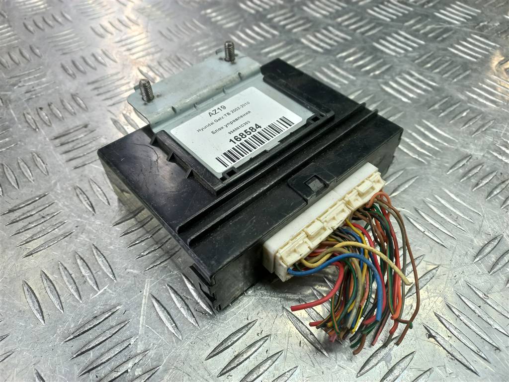 блок управления Hyundai GETZ 1.4 AT (97 л.с.)Getz  I рестайлинг (2005—2011) Хетчбэк 954001C303, 630 рублей, Москва