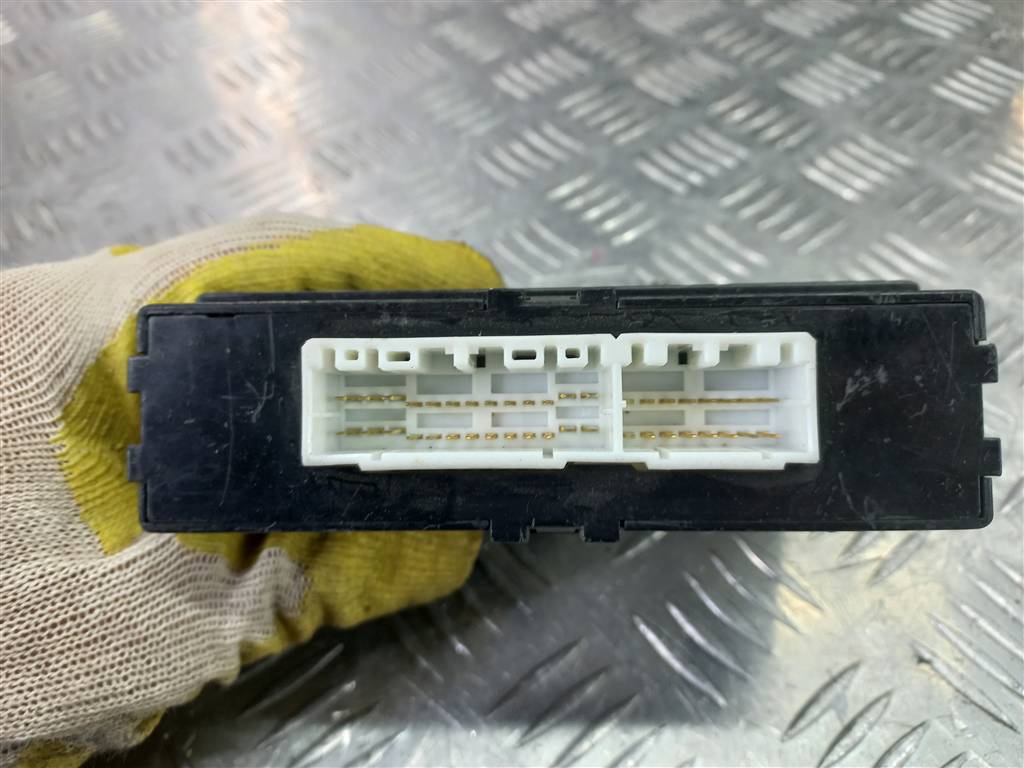 блок управления Hyundai GETZ 1.4 AT (97 л.с.)Getz  I рестайлинг (2005—2011) Хетчбэк 954001C303, 630 рублей, Москва