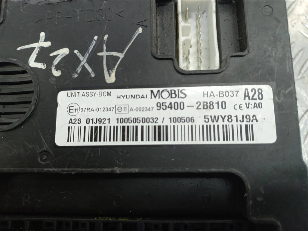 блок управления Hyundai SANTA FE  954002B810, 980 рублей, Москва