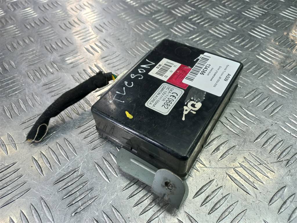 блок управления Hyundai TUCSON 2.0 MT (140 л.с.)Tucson  I (2004—2011) Внедорожник 954002E240, 630 рублей, Москва