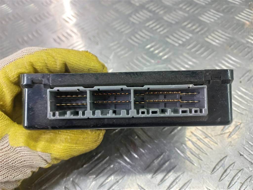 блок управления Hyundai TUCSON 2.0 MT (140 л.с.)Tucson  I (2004—2011) Внедорожник 954002E240, 630 рублей, Москва