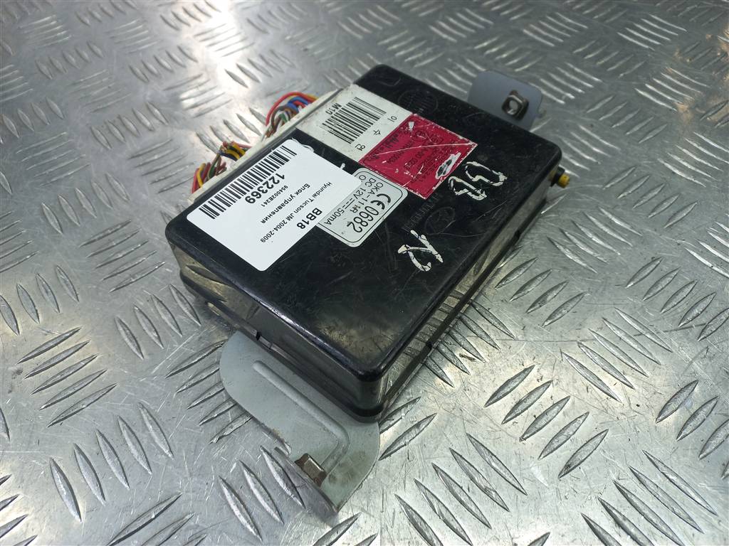 блок управления Hyundai TUCSON 2.0 MT (140 л.с.)Tucson  I (2004—2011) Внедорожник 954002E241, 980 рублей, Москва