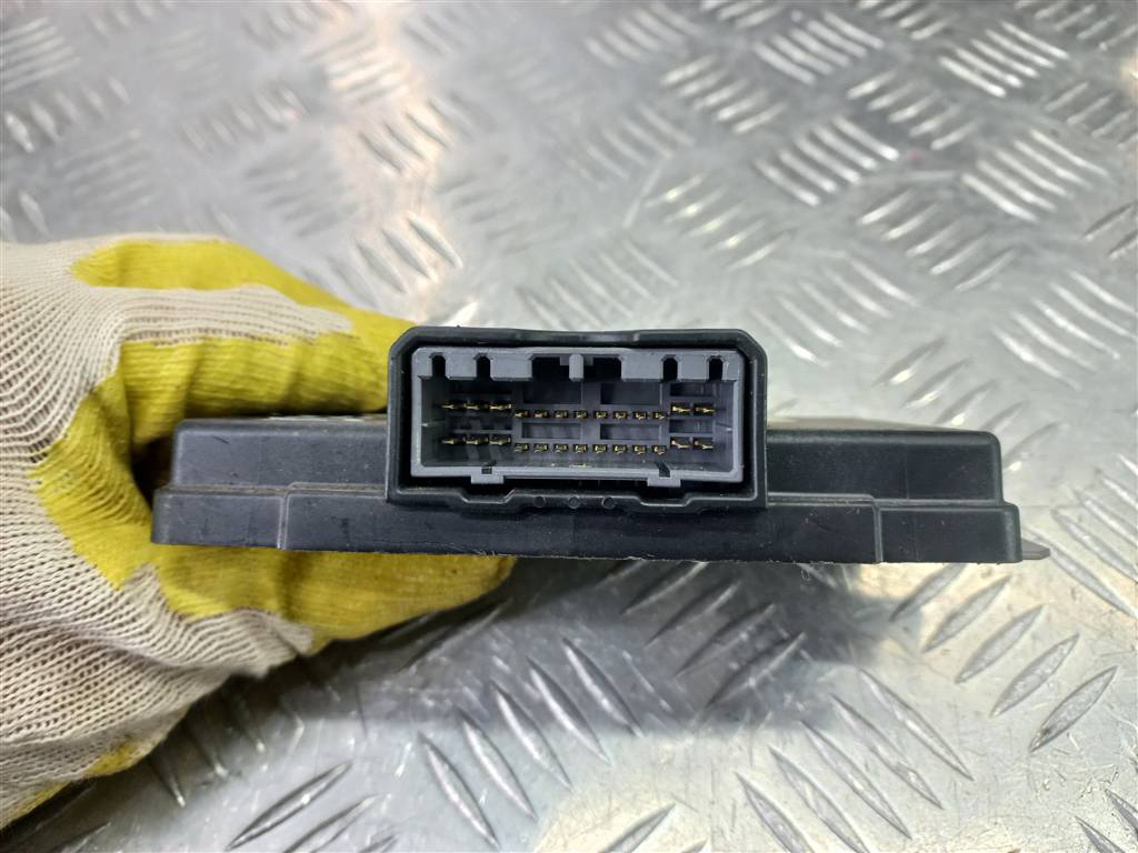 блок управления Hyundai TUCSON 2.0 MT (140 л.с.)Tucson  I (2004—2011) Внедорожник 9544739982, 1550 рублей, Москва