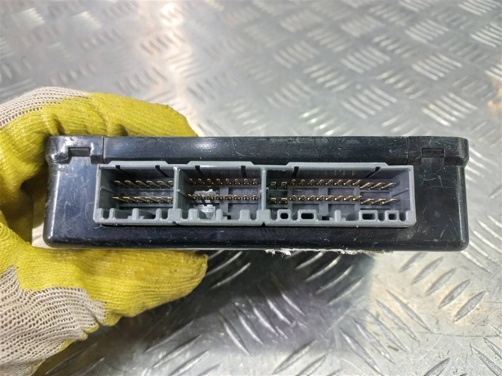 блок управления Hyundai TUCSON 2.0 MT (140 л.с.)Tucson  I (2004—2011) Внедорожник 954002E241, 980 рублей, Москва