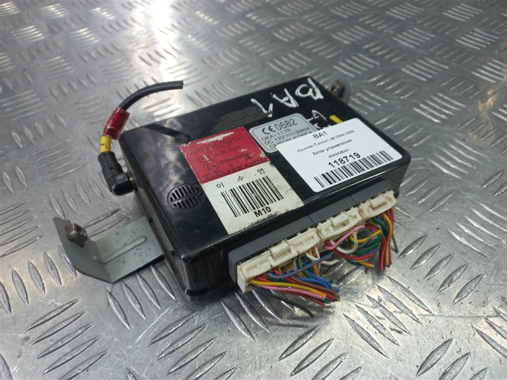 блок управления Hyundai TUCSON 2.0 CRDi AT (112 л.с.)Tucson  I (2004—2011) Внедорожник 954002E241, 980 рублей, Москва