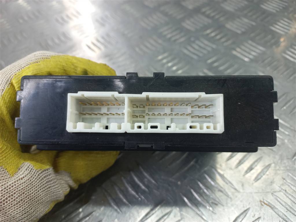 блок управления Hyundai GETZ 1.3 AT (85 л.с.)Getz  I (2002—2005) Хетчбэк 954001C300, 630 рублей, Москва