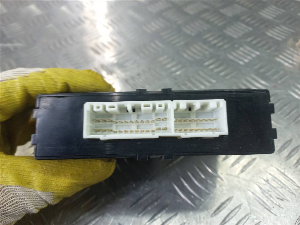 блок управления Hyundai GETZ 1.1 MT (66 л.с.)Getz  I рестайлинг (2005—2011) Хетчбэк 954001C302, 750 рублей, Москва