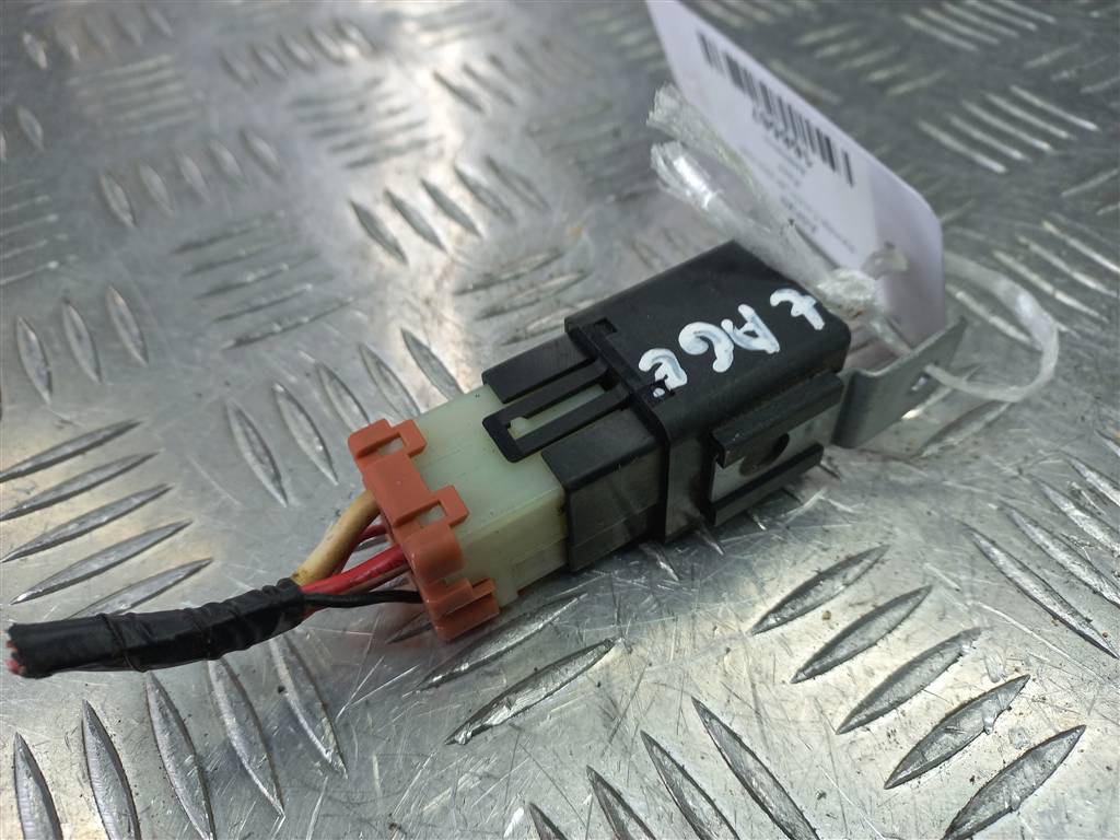 реле Hyundai TUCSON 2.0 CRDi AT (112 л.с.)Tucson  I (2004—2011) Внедорожник E466330131, 750 рублей, Москва