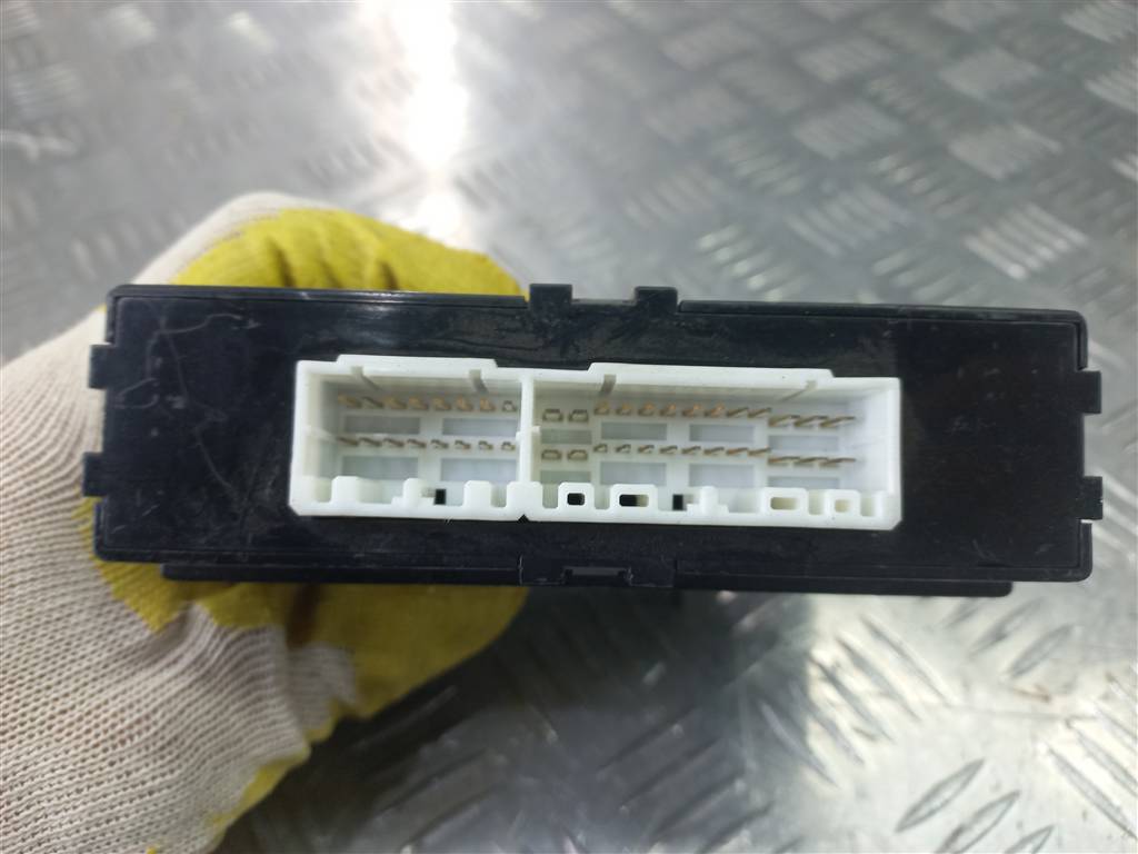 блок управления Hyundai GETZ 1.1 MT (66 л.с.)Getz  I рестайлинг (2005—2011) Хетчбэк 954001C303, 630 рублей, Москва