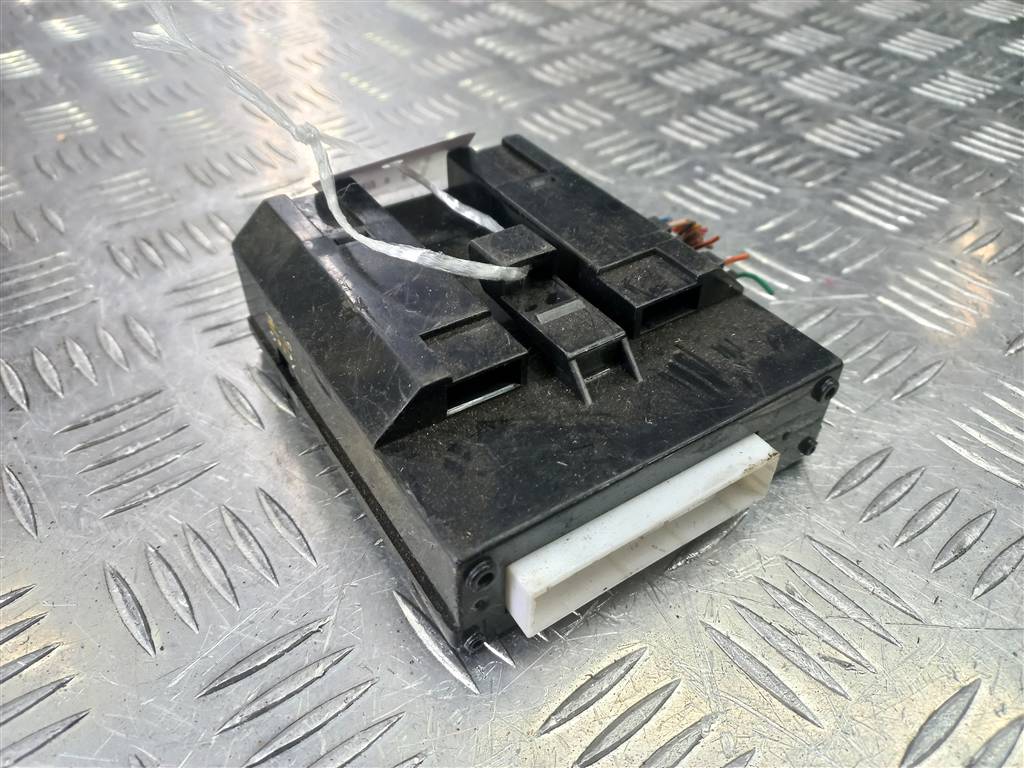 блок управления Hyundai SANTA FE  9540026500, 630 рублей, Москва