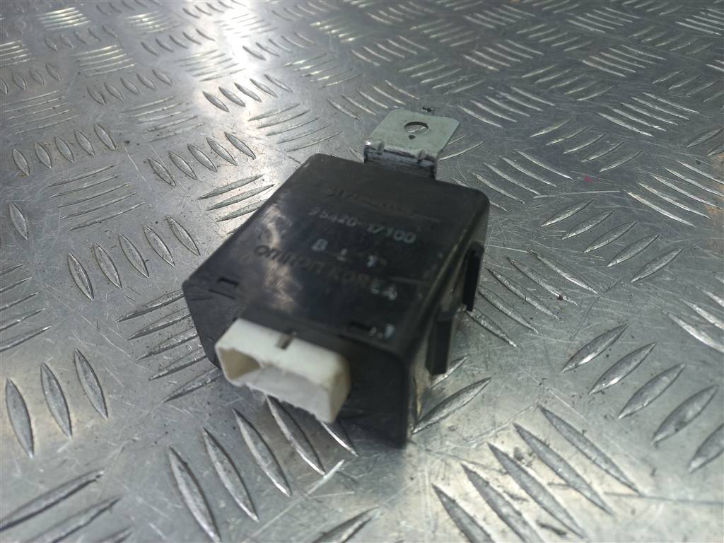 блок управления Hyundai MATRIX 1.6 MT (103 л.с.)Matrix  I рестайлинг (2005—2008) Минивэн 9542017100, 630 рублей, Москва