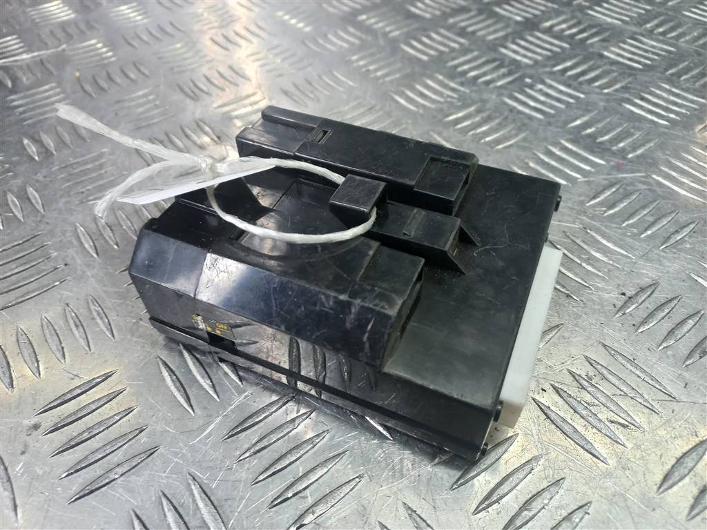 блок управления Hyundai SANTA FE  9540026500, 630 рублей, Москва