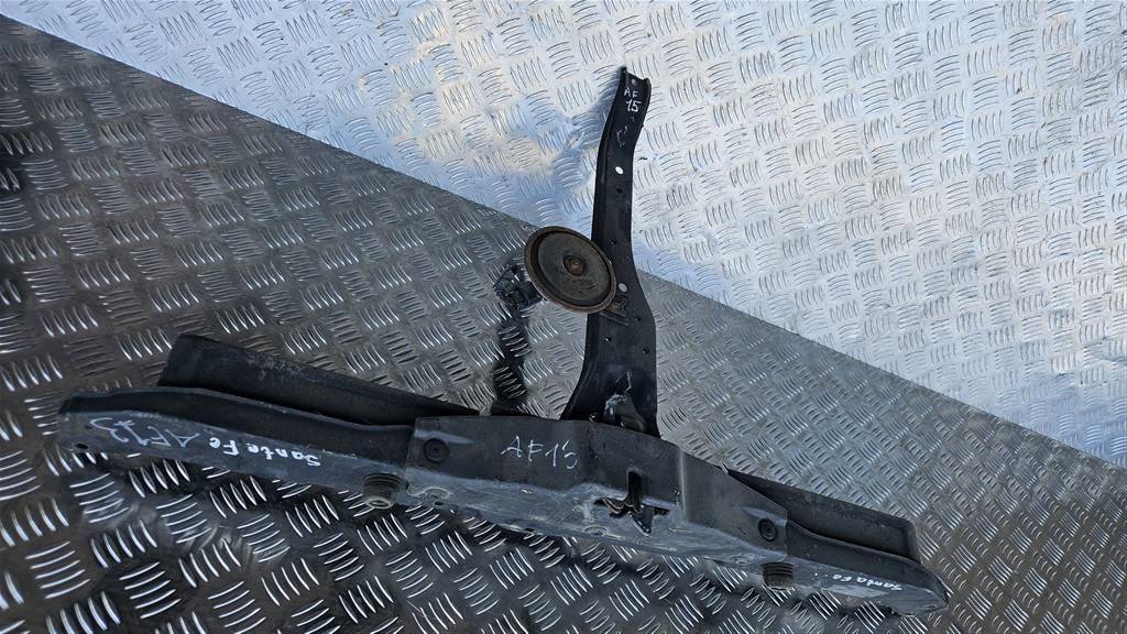 панель (телевизор) Hyundai SANTA FE  64120-26211, 3620 рублей, Москва