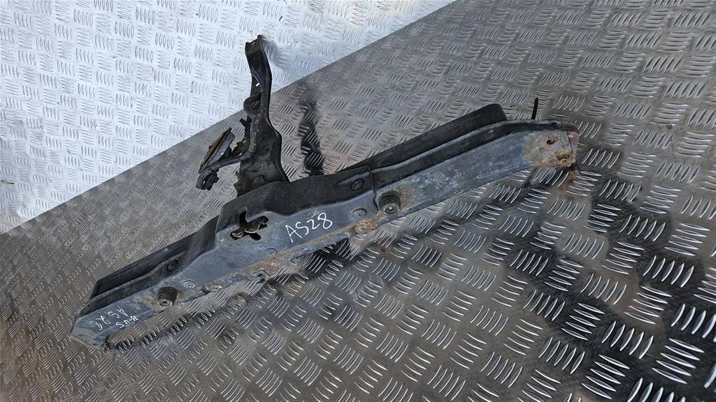 панель (телевизор) Hyundai SANTA FE  64120-26211, 3620 рублей, Москва