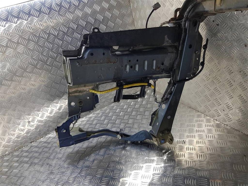 панель (телевизор) SUBARU Tribeca 3.0 4WD AT (250 л.с.)Tribeca  WX (2004—2007) Внедорожник 433343334, 15469 рублей, Москва