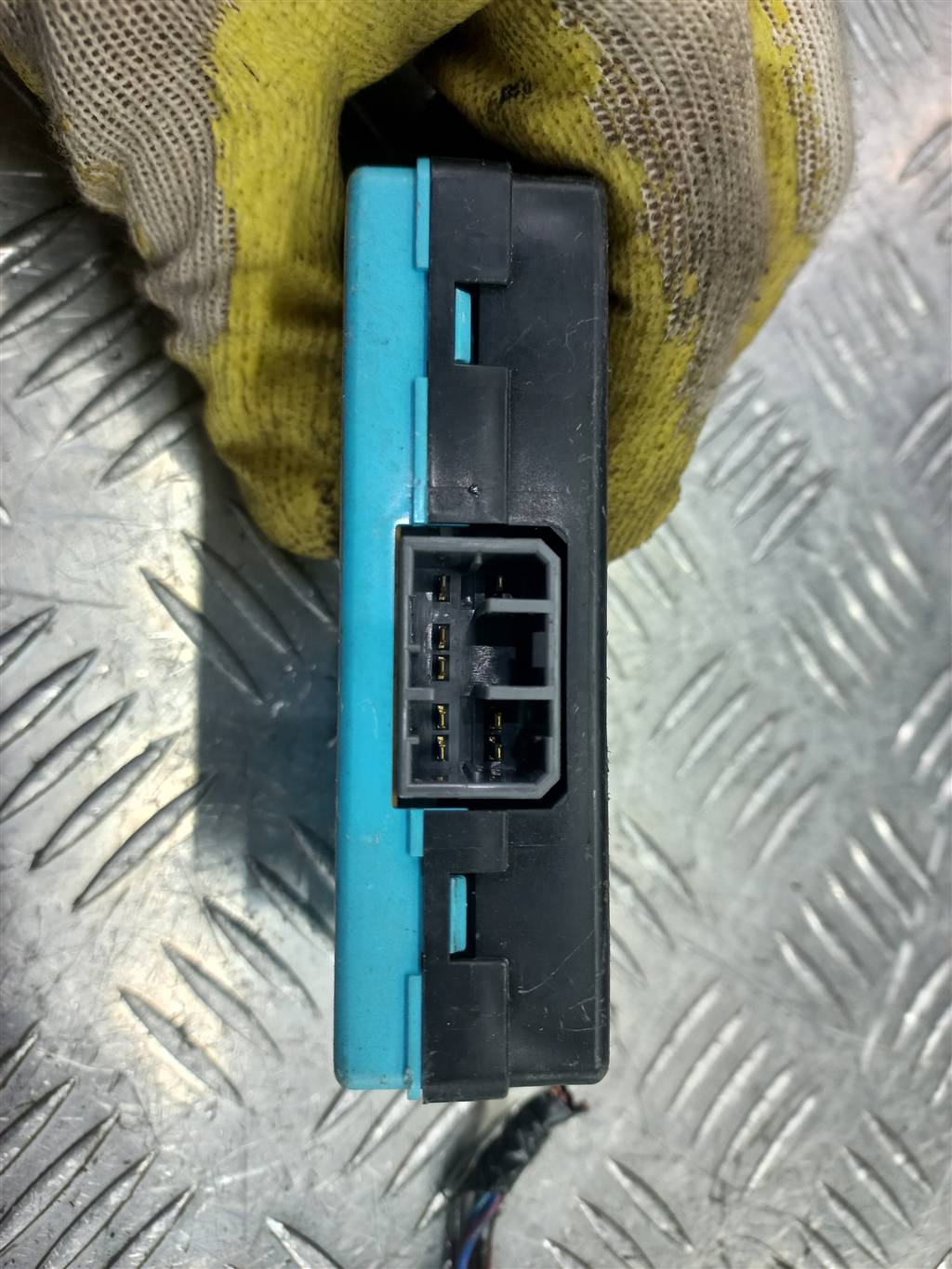 блок управления MITSUBISHI PAJERO SPORT  MR409898, 1780 рублей, Москва