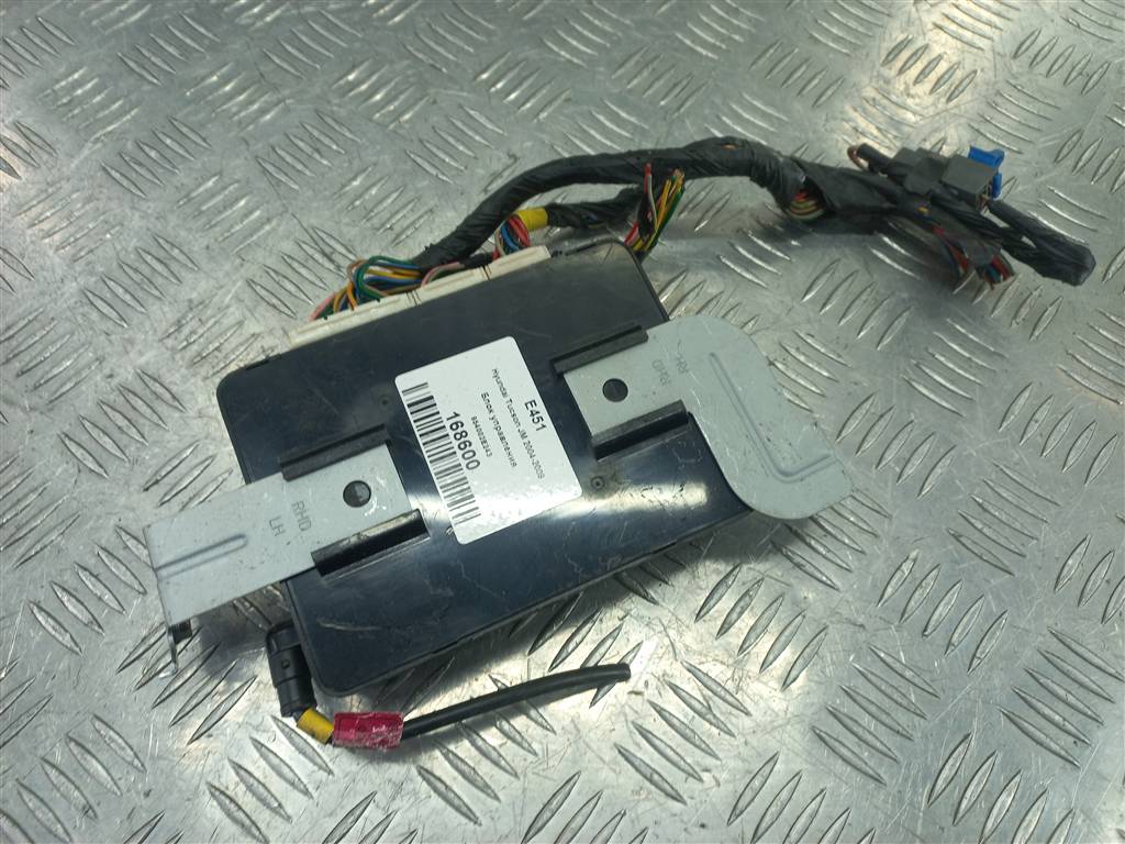 блок управления Hyundai TUCSON 2.0 MT (140 л.с.)Tucson  I (2004—2011) Внедорожник 954002E243, 980 рублей, Москва