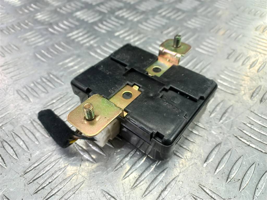 блок управления центральным замком Hyundai SANTA FE  9540038500, 630 рублей, Москва