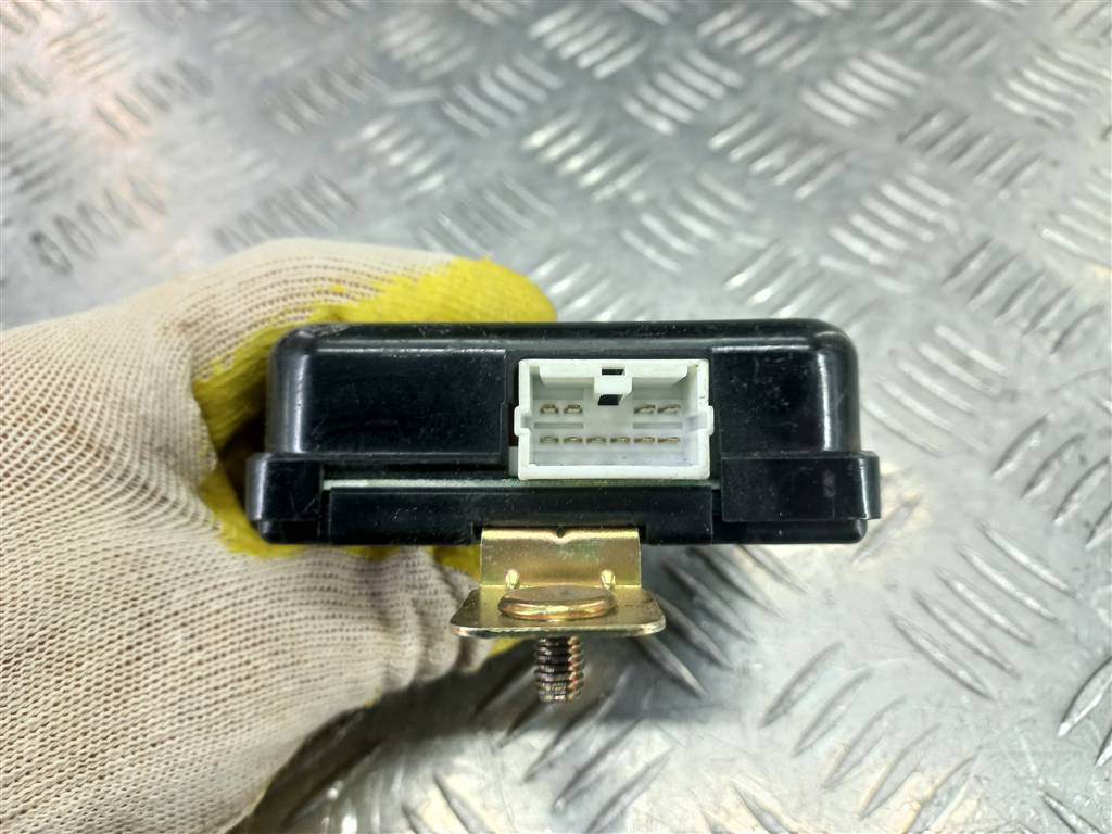 блок управления центральным замком Hyundai SANTA FE  9540038500, 630 рублей, Москва