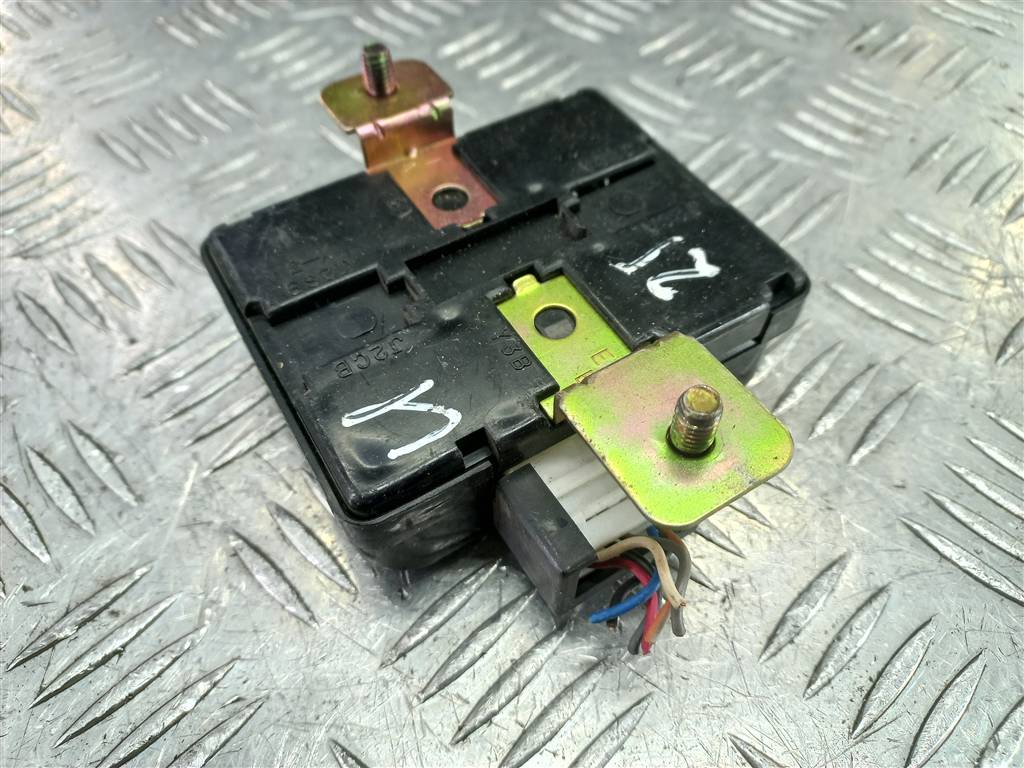 блок управления центральным замком Hyundai SANTA FE  9540038500, 630 рублей, Москва