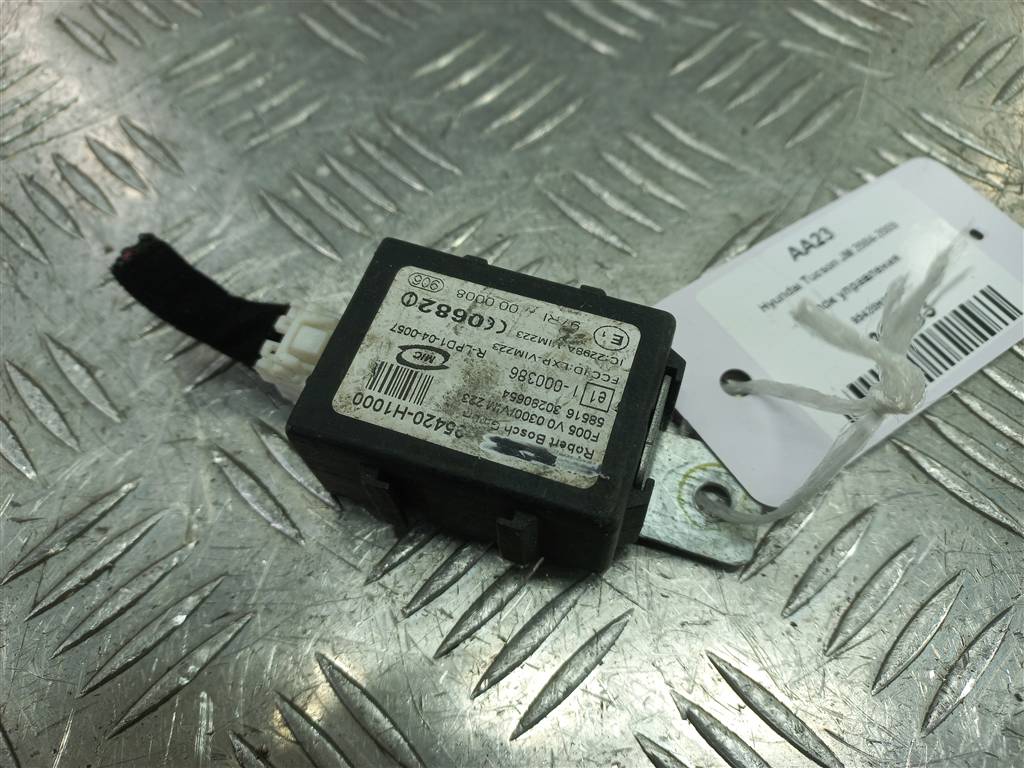 блок управления Hyundai TUCSON 2.0 CRDi AT (112 л.с.)Tucson  I (2004—2011) Внедорожник 95420H1000, 630 рублей, Москва