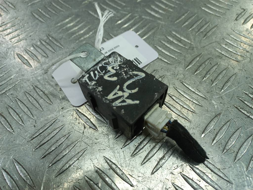 блок управления Hyundai TUCSON 2.0 CRDi AT (112 л.с.)Tucson  I (2004—2011) Внедорожник 95420H1000, 630 рублей, Москва