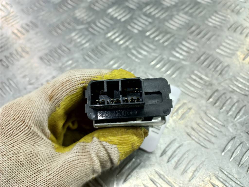 блок управления MITSUBISHI PAJERO SPORT  MR587327, 630 рублей, Москва