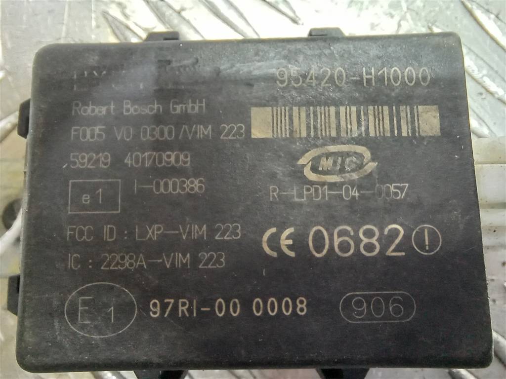 блок управления Hyundai TUCSON 2.0 MT (140 л.с.)Tucson  I (2004—2011) Внедорожник 95420H1000, 630 рублей, Москва