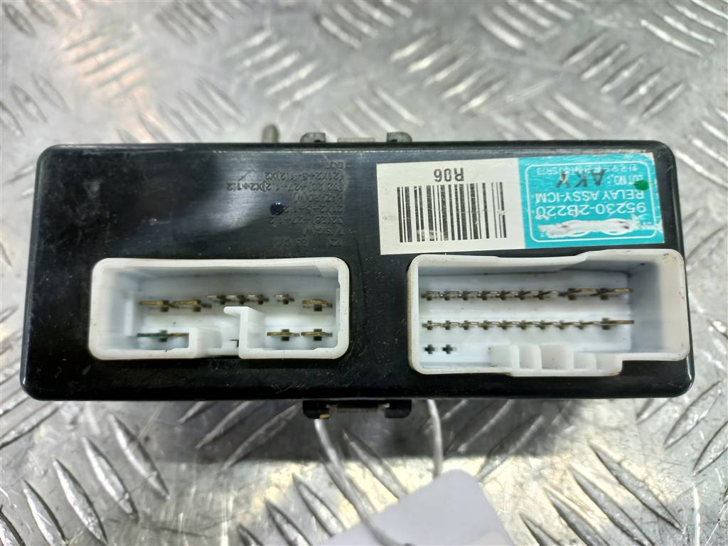 блок управления Hyundai SANTA FE  952302B220, 630 рублей, Москва