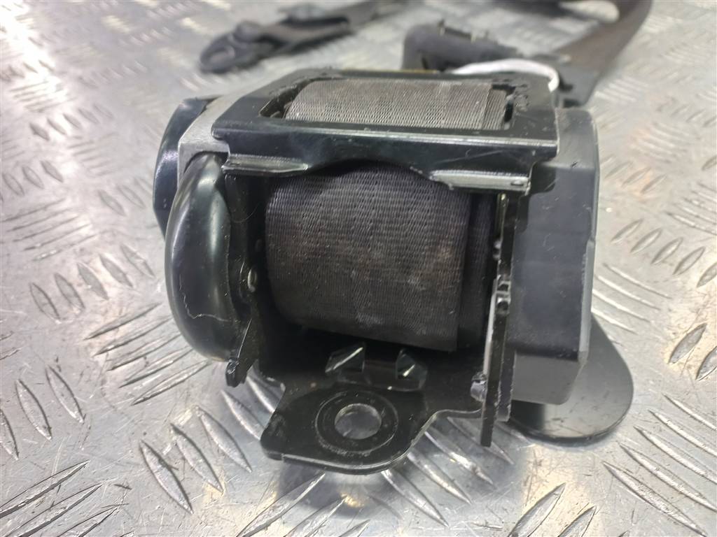 ремень безопасности Hyundai MATRIX 1.6 MT (103 л.с.)Matrix  I рестайлинг (2005—2008) Минивэн 8887517200LK, 2700 рублей, Москва