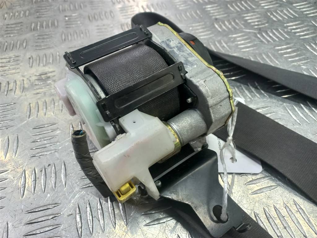 ремень безопасности HONDA CR-V 2.0 AT (150 л.с.)CR-V  II (2001—2004) Внедорожник 81450SCAE01ZA, 2820 рублей, Москва