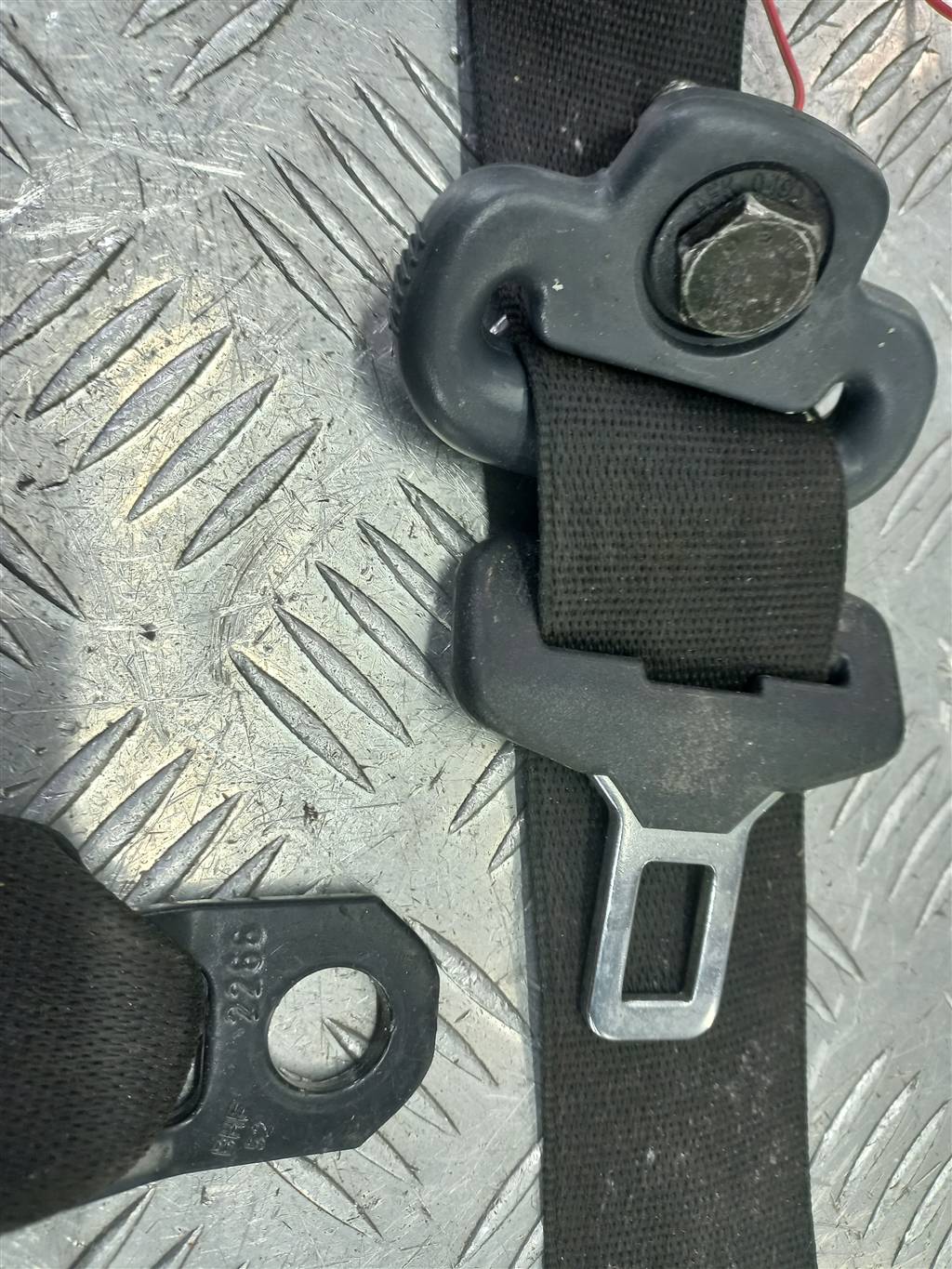 ремень безопасности MITSUBISHI COLT  MN108295, 2700 рублей, Москва